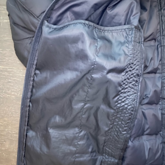 Uniqlo Ultra Light Down Jacket (Men’s Small) - Picture 7 of 9